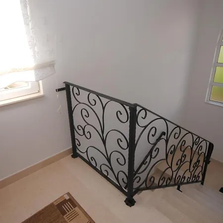 Apartment Damir Kaštela